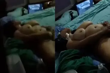 Ngintip Kakak Sendiri Asyik Main Jari Crot Berkali